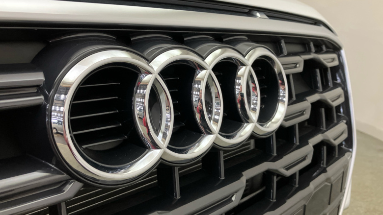 Audi Q2 35 TFSI Sport 5dr S Tronic [Tech] Petrol Estate